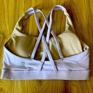 Lululemon Womens size 6 padded workout bra lilac color